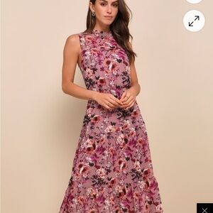 Lulus In My Dreams Mauve Floral Print Midi Dress size medium